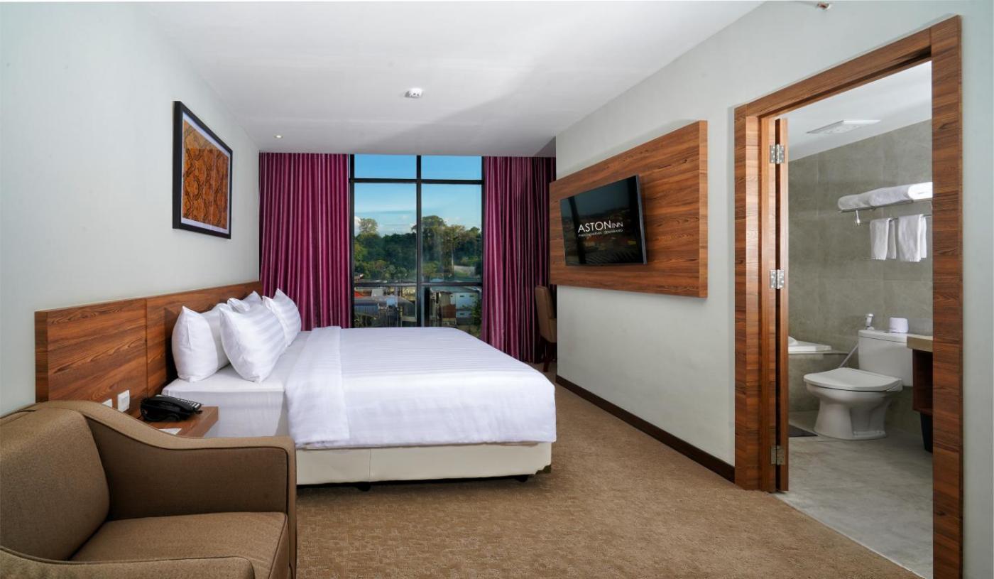 Aston Inn Pandanaran Semarang Buitenkant foto